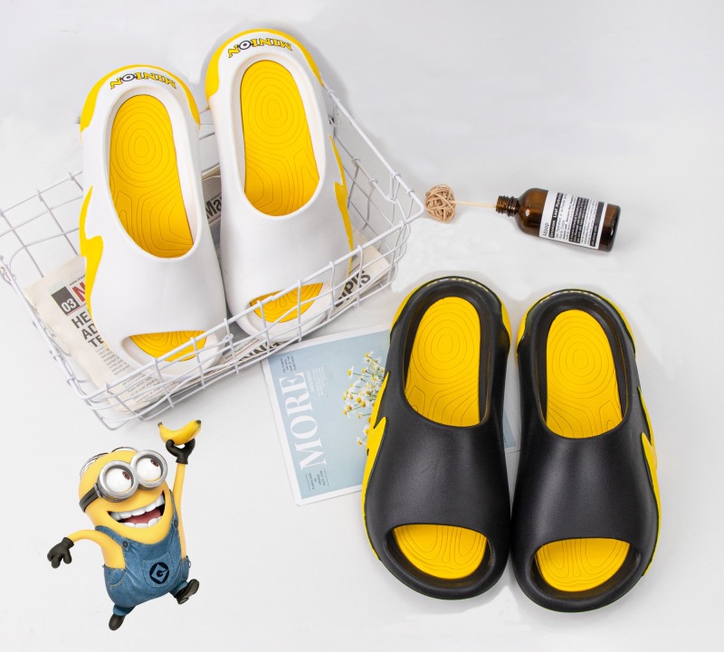 Minion comfortable and lazy antibacterial sandals L6672