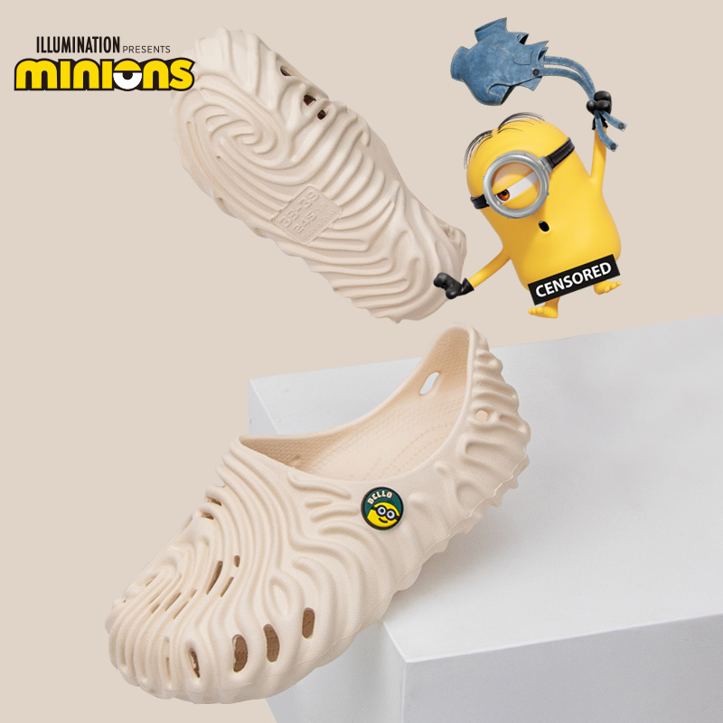 Minion labyrinth sandals L6604