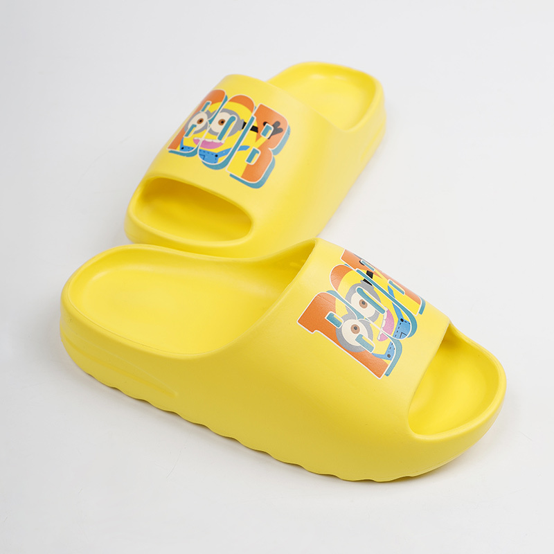 Minions cute print flip-flops