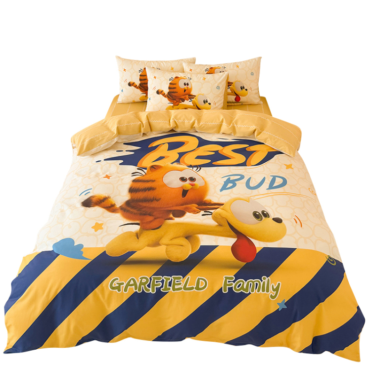 The Garfield Movie Running Garfield 4-piece Bedding Set