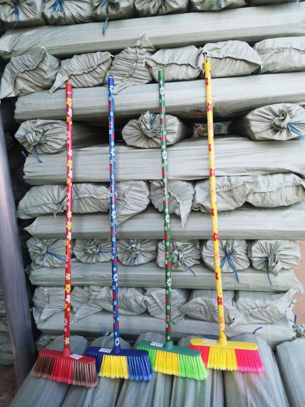 popular broom with wooden handle ST-B0416