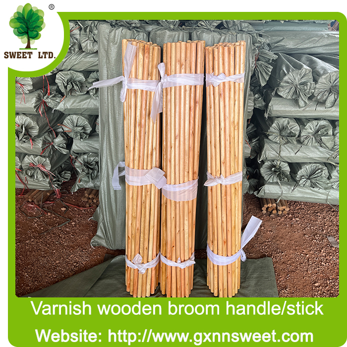120cm varnished wooden broomstick