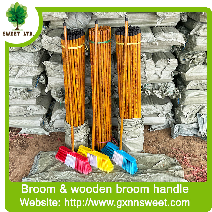 2025 New Wooden Long Broom Handle Fancy Brooms With Handle Plastic Sweeping Broom