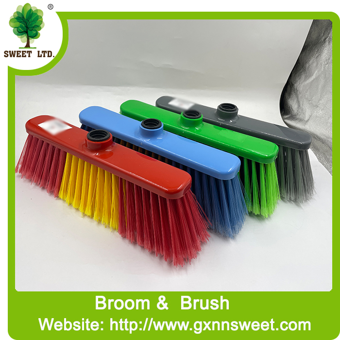 Sweep Plastic soft brom with wooden handle 2.2x120cm