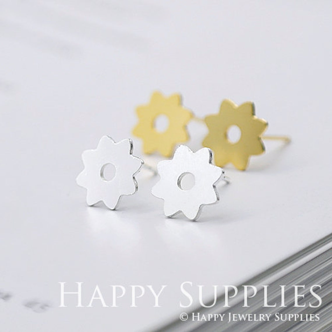 Stud Earrings, Flower Brass Earrings, Raw Brass Stud Earrings With Stainless Steel Earring Posts, Earring Stud Findings (ZEN075) 4pcs/Lot