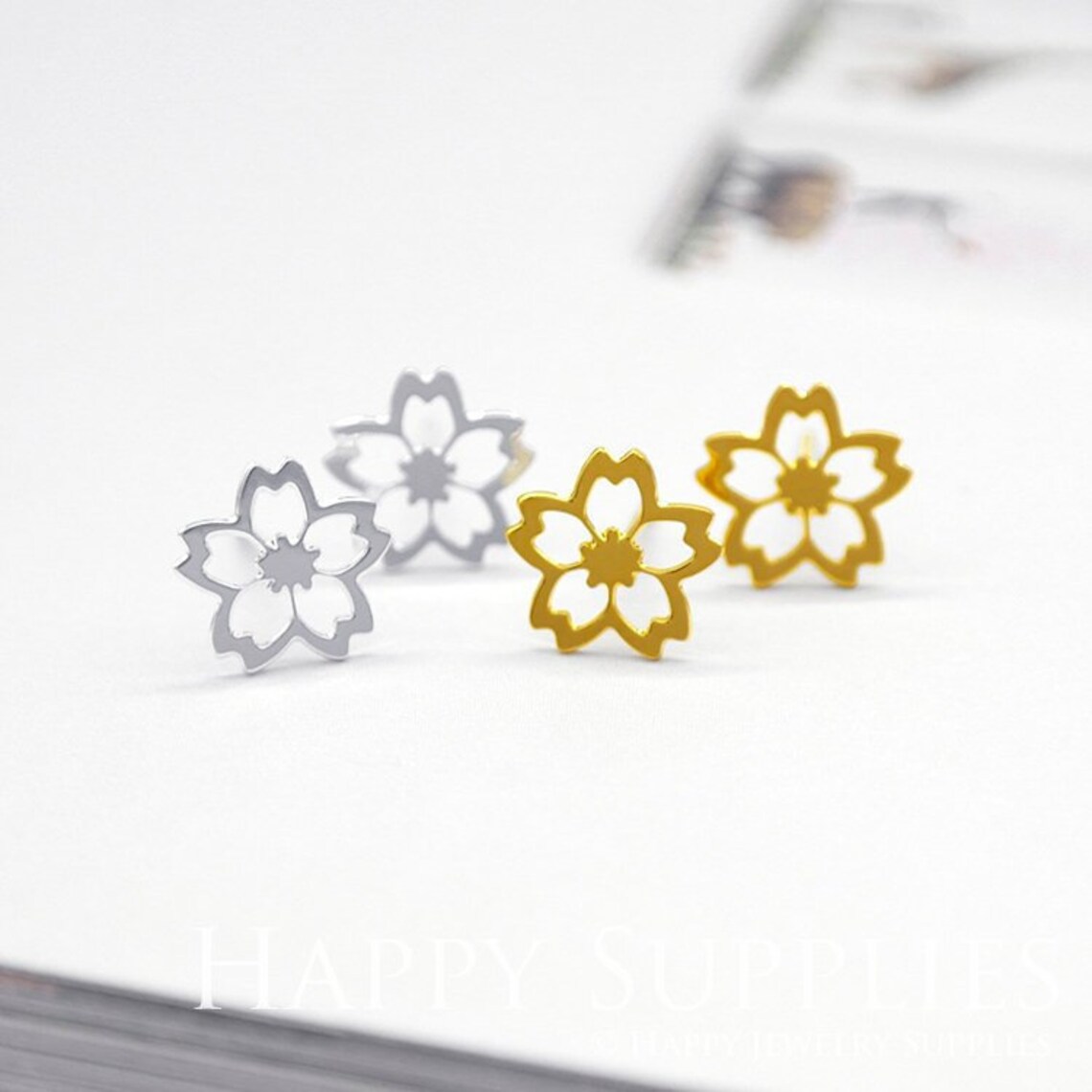 Stud Earrings, Flower Brass Earrings, Raw Brass Stud Earrings With Stainless Steel Earring Posts, Earring Stud Findings (ZEN159) 4pcs/Lot