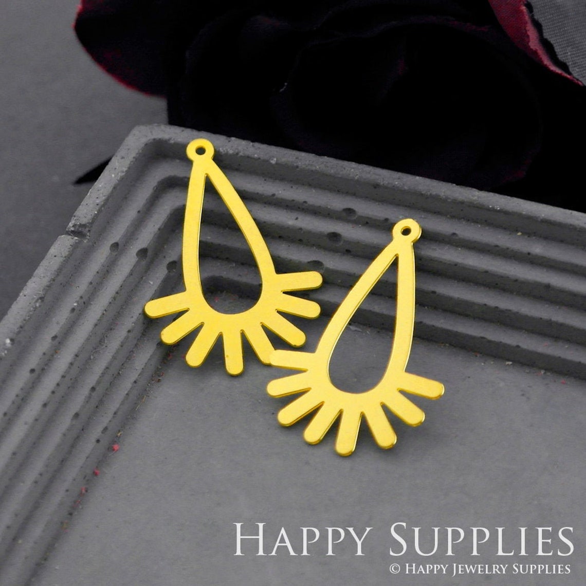 Brass Jewelry Charms, Flower Geometric Raw Brass Earring Charms, Brass Jewelry Pendants, Raw Brass Jewelry Findings, Brass Pendants Jewelry Wholesale (RD594)