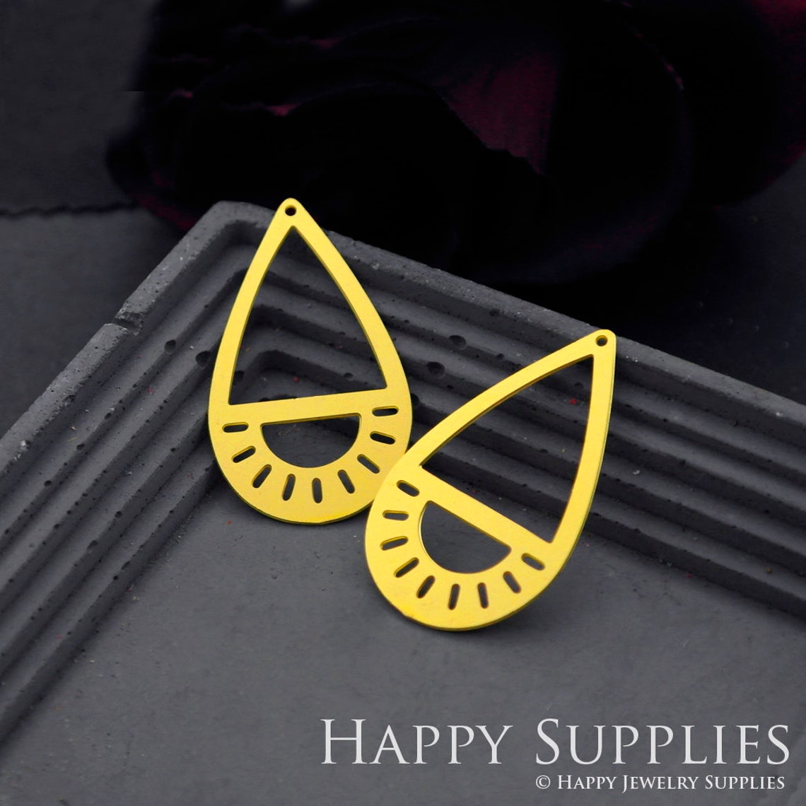 Brass Jewelry Charms, Teardrop Raw Brass Earring Charms, Brass Jewelry Pendants, Raw Brass Jewelry Findings, Brass Pendants Jewelry Wholesale (RD775)