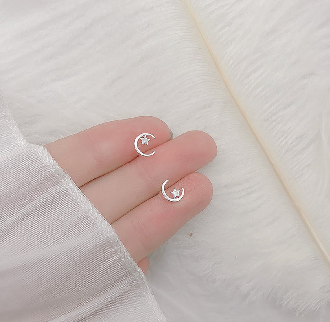 Stud Earrings,Sterling Silver Stud Earrings,Tiny Stud Earrings, Minimalist Earrings, Earrings Studs, Earring Findings,Moon Earrings (YER008)