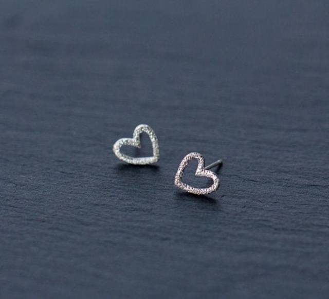 Stud Earrings,Sterling Silver Stud Earrings,Tiny Stud Earrings, Minimalist Earrings, Earrings Studs, Earring Findings,Heart Earrings(ZE273)