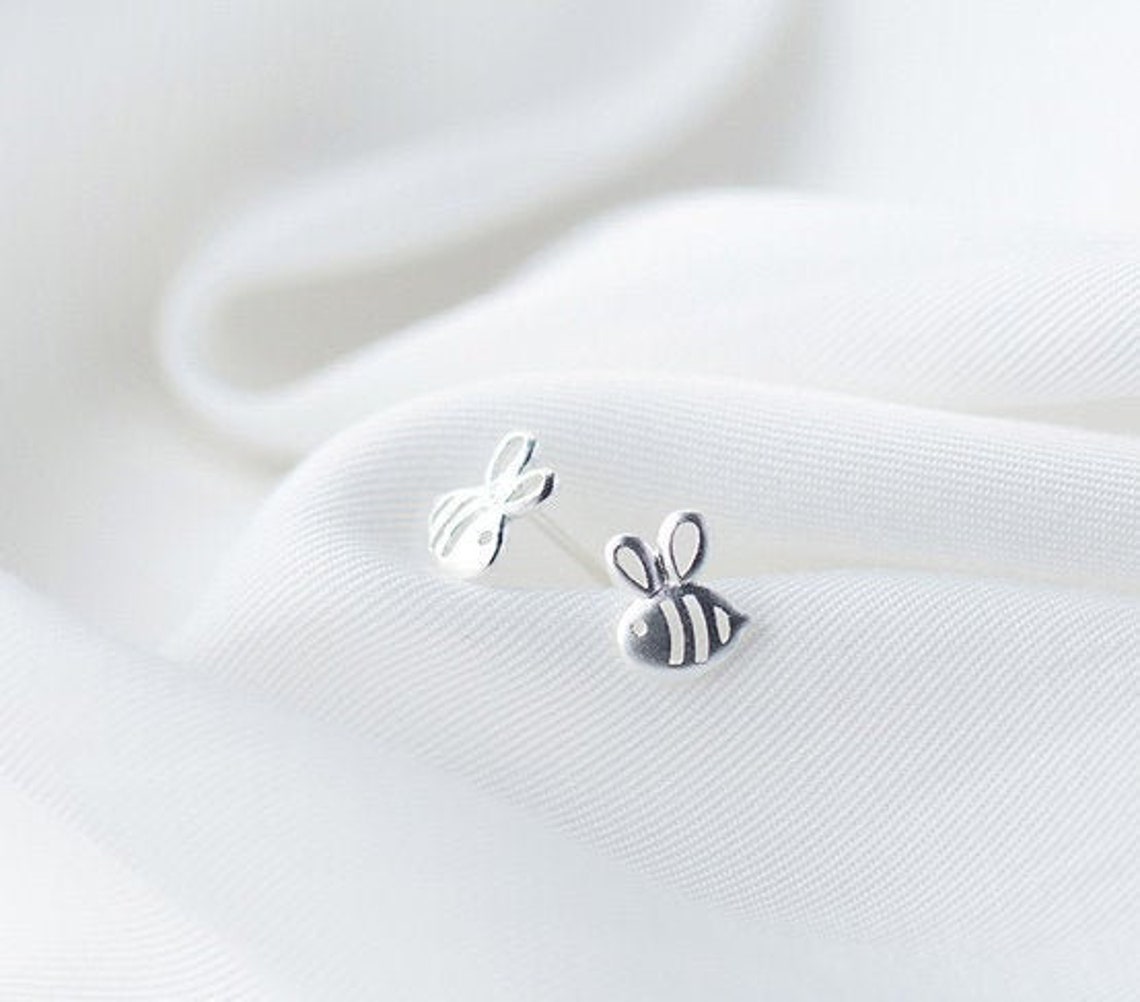 Stud Earrings,Sterling Silver Stud Earrings,Tiny Stud Earrings,Minimalist Earrings,Earrings Studs,Earring Findings, Bee Earrings (YER010)