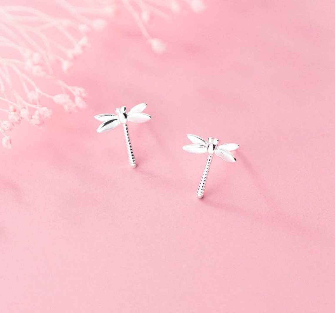 Stud Earrings,Sterling Silver Stud Earrings,Tiny Stud Earrings,Minimalist Earrings,Earrings Studs,Earring Findings,dragonfly Earrings(YER056)