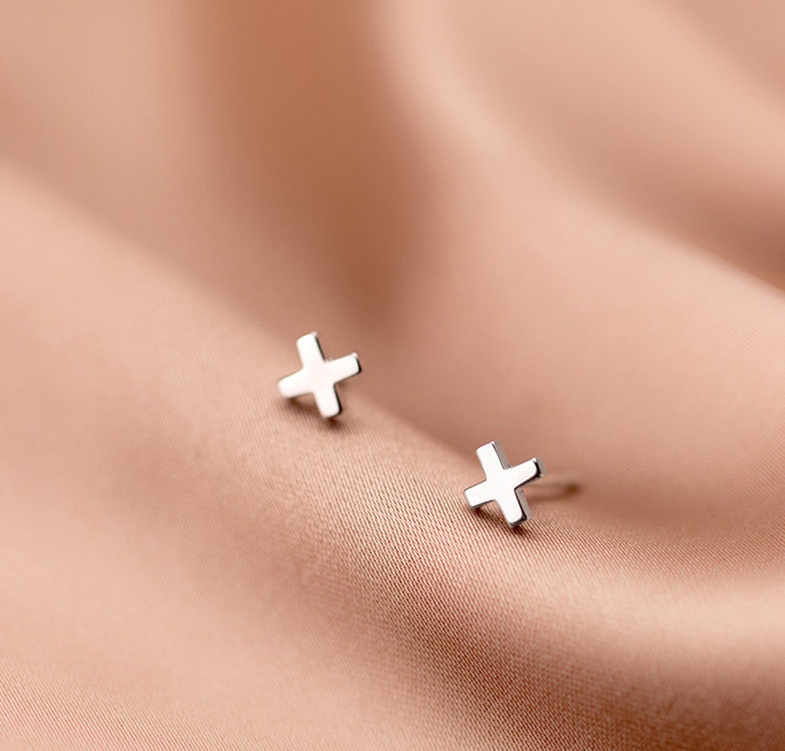 Stud Earrings,Sterling Silver Stud Earrings,Tiny Stud Earrings, Minimalist Earrings, Earrings Studs, Earring Findings,Cross Earrings(YER013)
