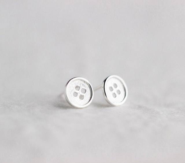 Stud Earrings,Sterling Silver Stud Earrings,Tiny Stud Earrings,Minimalist Earrings,Earrings Studs,Earring Findings,Buttons Earrings (ZE335)