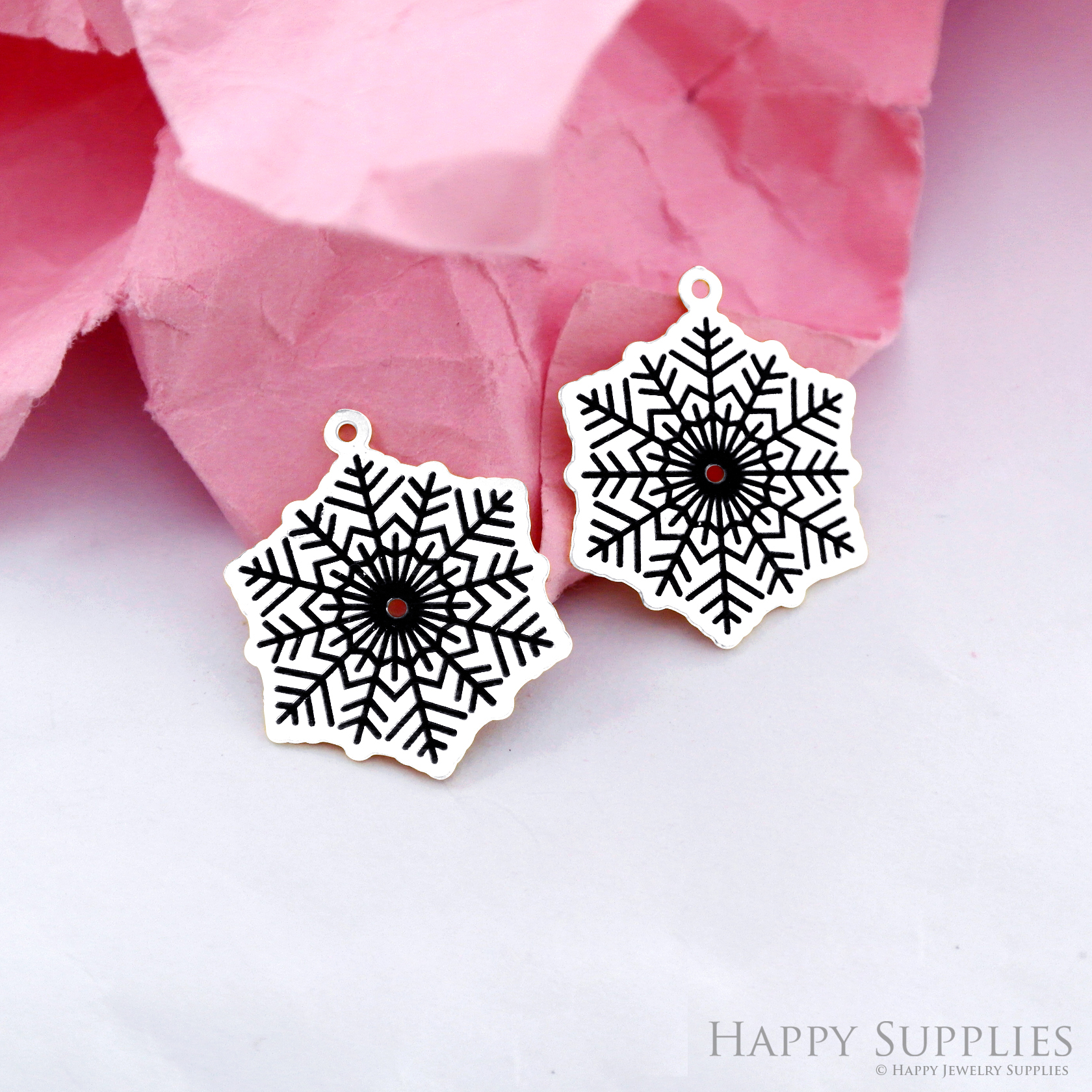 Making Jewelry Findings Raw Brass Bead Pendant Laser Cut Engraved Black Snowflake Charm For DIY Necklace Earrings(ERD319)
