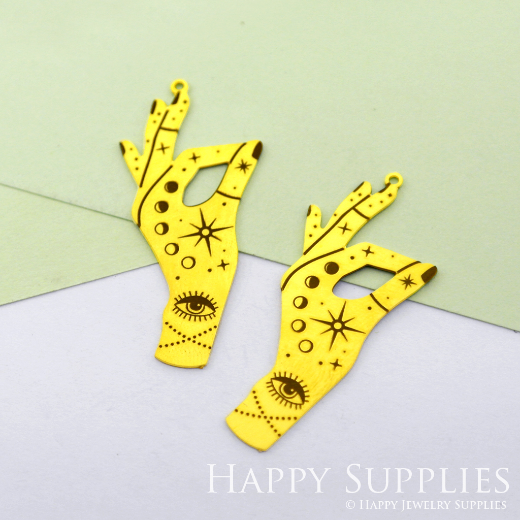 Making Jewelry Findings Raw Brass Bead Pendant Laser Cut Engraved Black Hand Charm For DIY Necklace Earrings(ERD90)