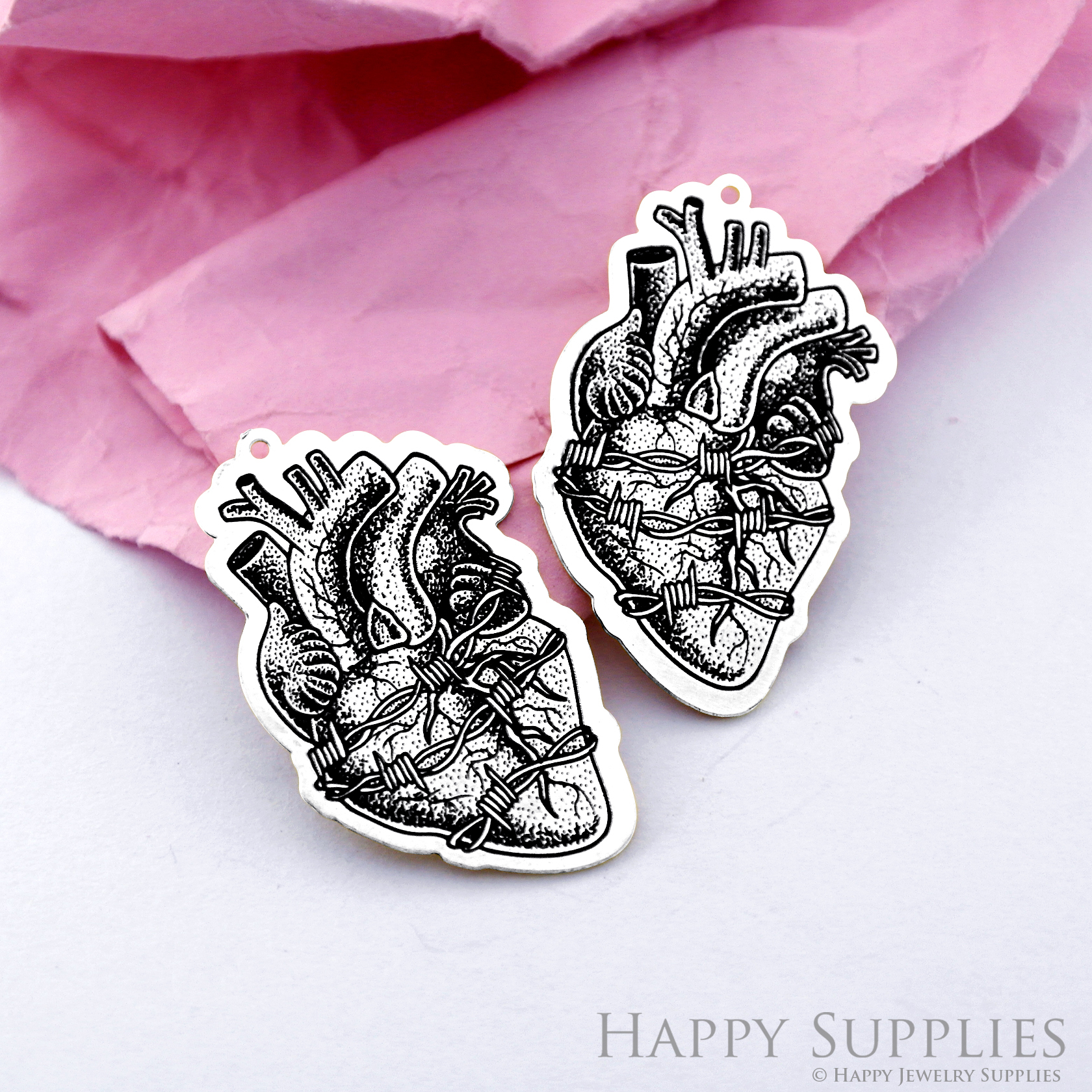 Making Jewelry Findings Raw Brass Bead Pendant Laser Cut Engraved Black Heart Charm For DIY Necklace Earrings (ERD195)