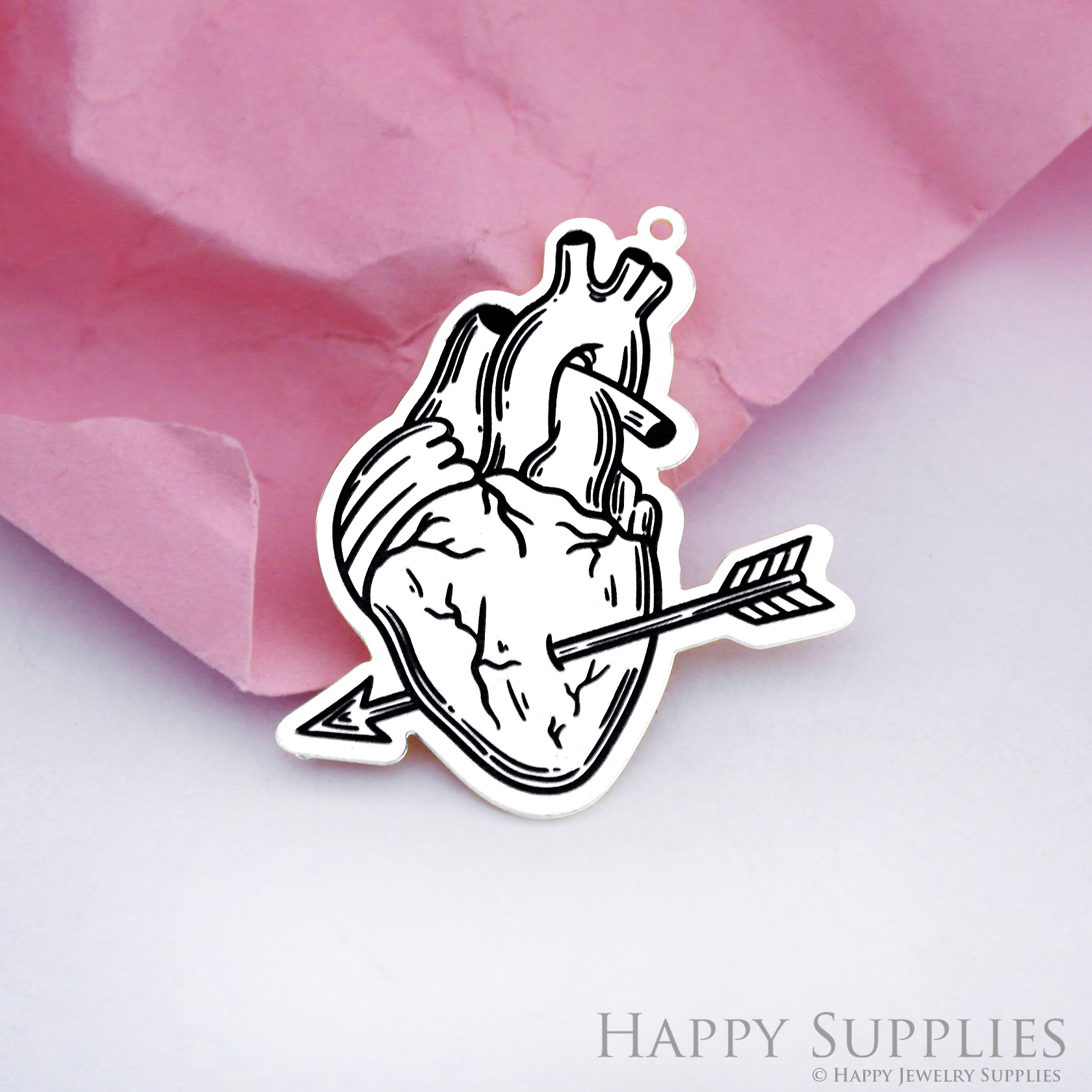 Making Jewelry Findings Raw Brass Bead Pendant Laser Cut Engraved Black Heart Charm For DIY Necklace Earrings (ERD182)
