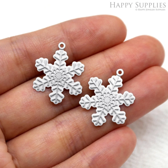 Corroded Stainless Steel Jewelry Charms, Snowflake Corroded Stainless Steel Earring Charms, Corroded Stainless Steel Silver Jewelry Pendants, Corroded Stainless Steel Silver Jewelry Findings, Corroded Stainless Steel Pendants Jewelry Wholesale (SSB579)