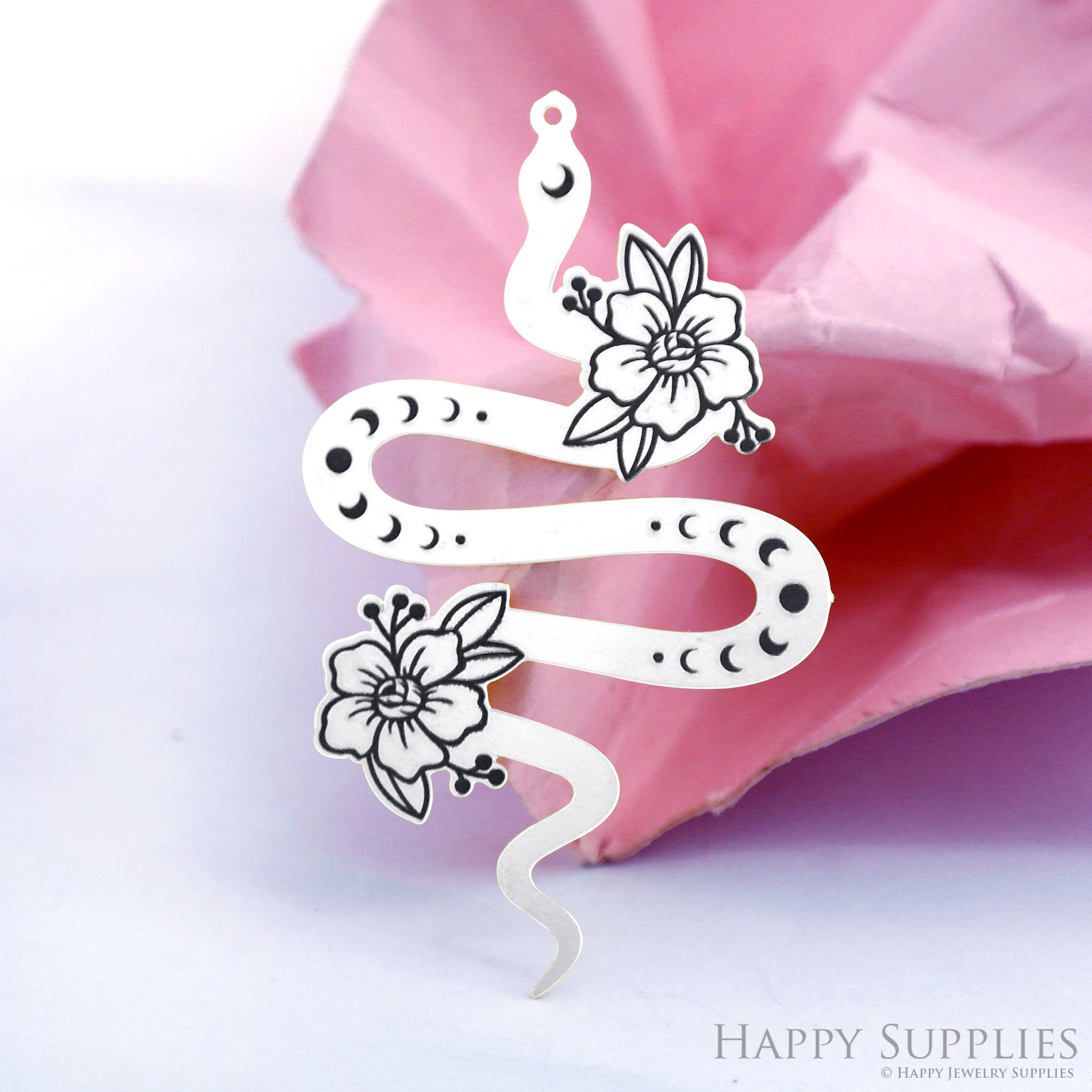 Making Jewelry Findings Raw Brass Bead Pendant Laser Cut Engraved Black Snake Charm For DIY Necklace Earrings(ERD489)