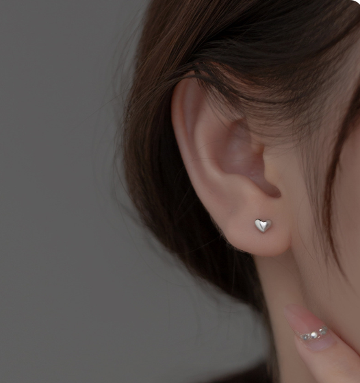 Stud Earrings,Sterling Silver Stud Earrings,Tiny Stud Earrings,Minimalist Earrings,Earrings Studs,Earring Findings, Heart Earrings(YER052)