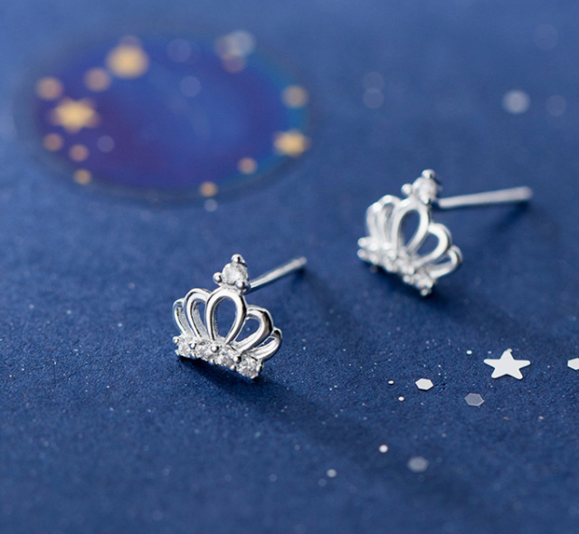 Stud Earrings,Sterling Silver Stud Earrings,Tiny Stud Earrings,Minimalist Earrings,Earrings Studs,Earring Findings, Crown Earrings(YER103)