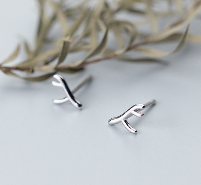Stud Earrings,Sterling Silver Stud Earrings,Tiny Stud Earrings,Minimalist Earrings,Earrings Studs,Earring Findings, Antler Earrings(YER110)