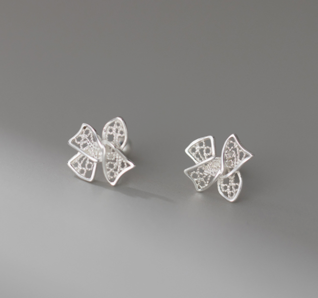 Stud Earrings,Sterling Silver Stud Earrings,Tiny Stud Earrings,Minimalist Earrings,Earrings Studs,Earring Findings, Knot Earrings (YER130)