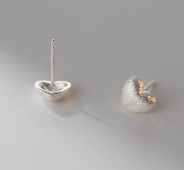 Stud Earrings,Sterling Silver Stud Earrings,Tiny Stud Earrings,Minimalist Earrings,Earrings Studs,Earring Findings, Heart Earrings (YER131)