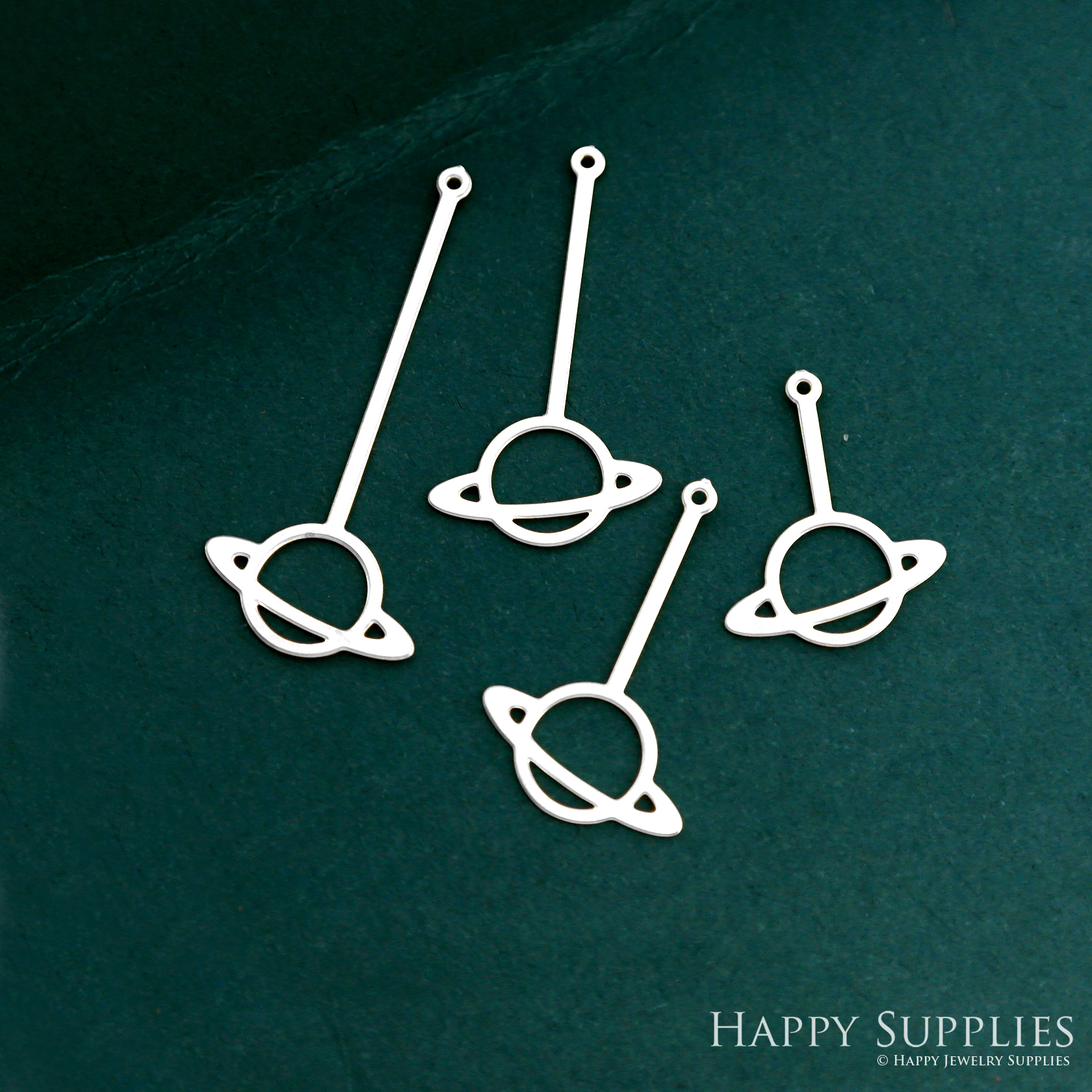 Stainless Steel Jewelry Charms, Raw Brass Charms, Saturn Charms, Earrings Findings, Stainless Steel Silver Jewelry Pendants, Brass Jewelry Findings, Stainless Steel Pendants Jewelry Wholesale (D2797)