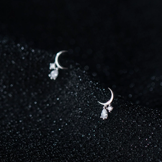 Stud Earrings,Sterling Silver Stud Earrings,Tiny Stud Earrings,Minimalist Earrings,Earrings Studs,Earring Findings, Geometric Moon Earrings (YER159)
