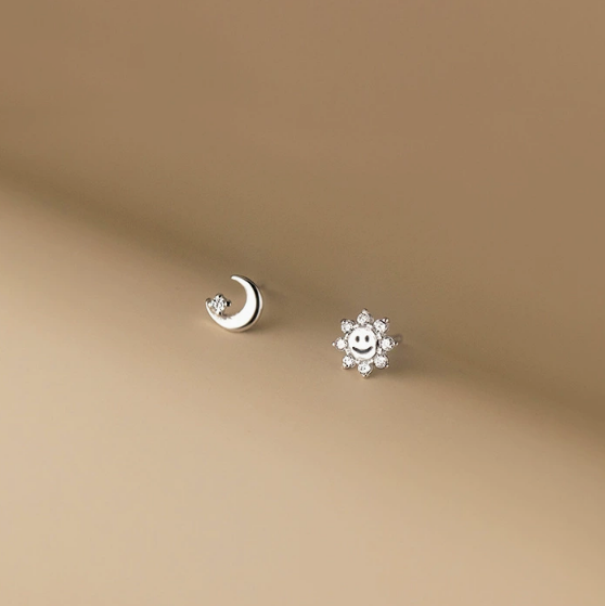 Stud Earrings,Sterling Silver Stud Earrings,Tiny Stud Earrings,Minimalist Earrings,Earrings Studs,Earring Findings, Geometric Sun and moon Earrings (YER168)