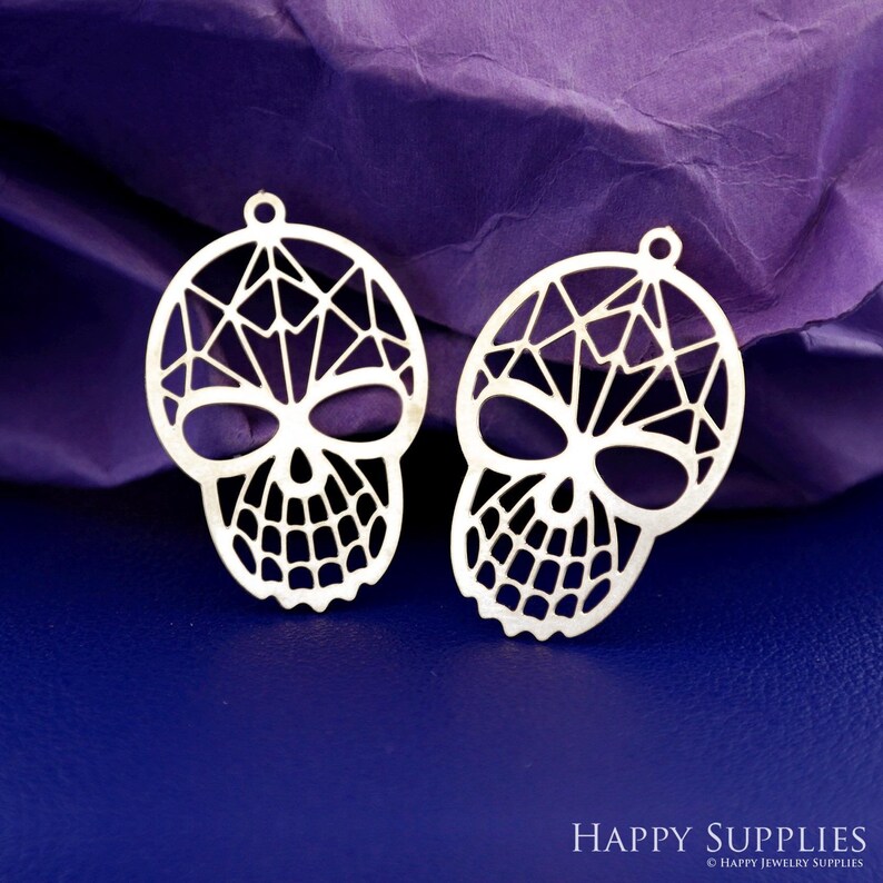 Stainless Steel Jewelry Charms, Raw Brass Charms, Skull Charms, Earrings Findings, Stainless Steel Silver Jewelry Pendants, Brass Jewelry Findings, Stainless Steel Pendants Jewelry Wholesale (D2861)