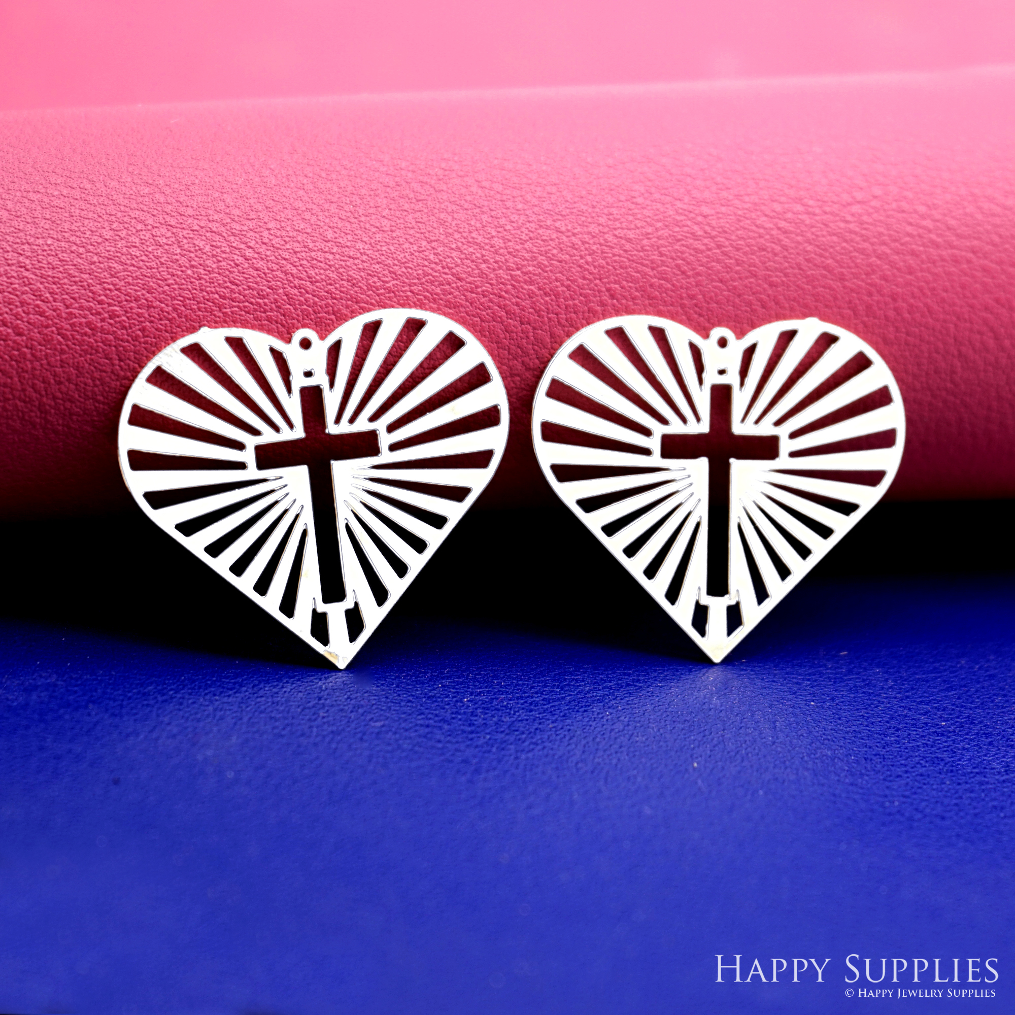 Stainless Steel Jewelry Charms, Raw Brass Charms, Heart Charms, Earrings Findings, Stainless Steel Silver Jewelry Pendants, Brass Jewelry Findings, Stainless Steel Pendants Jewelry Wholesale (D2942)