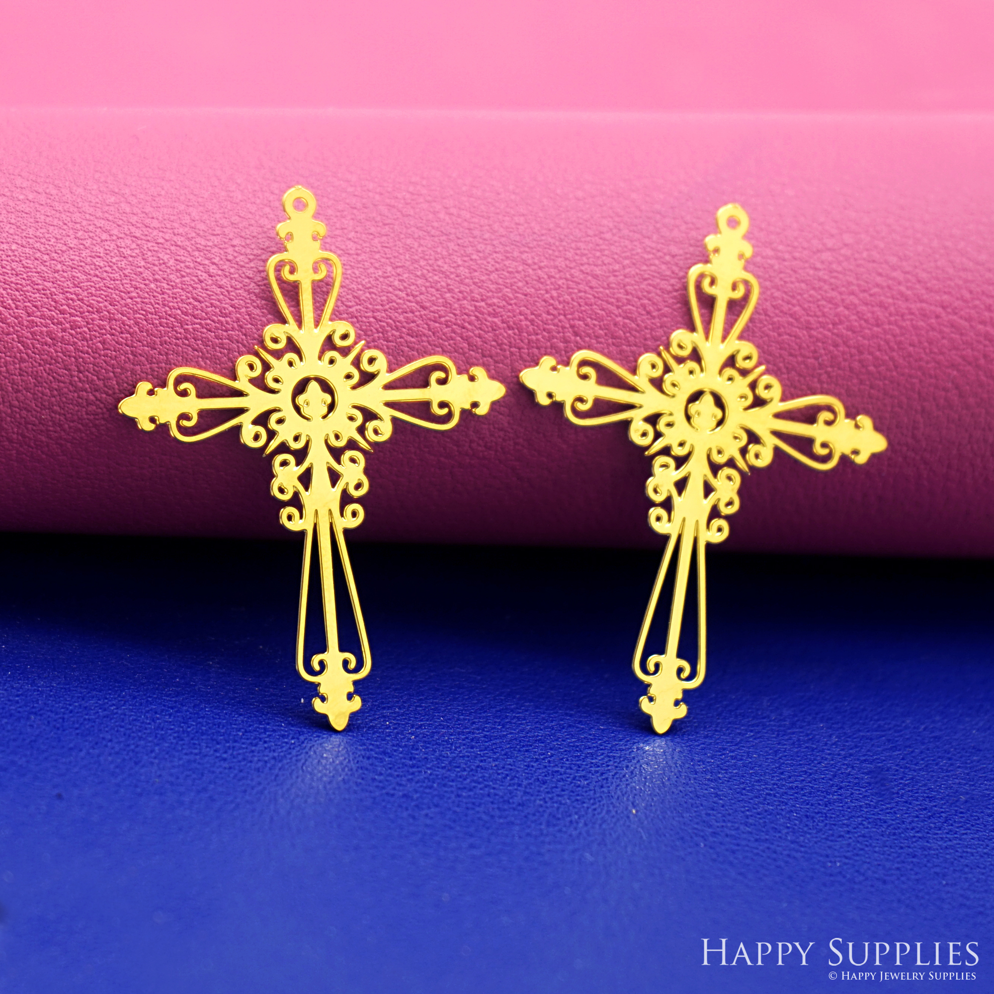 Stainless Steel Jewelry Charms, Raw Brass Charms, Cross Charms, Earrings Findings, Stainless Steel Silver Jewelry Pendants, Brass Jewelry Findings, Stainless Steel Pendants Jewelry Wholesale (D2947)