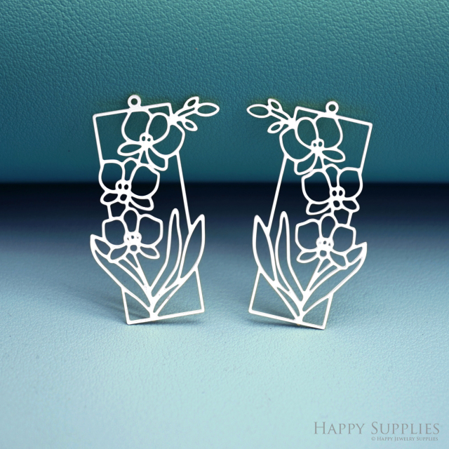 2pcs Stainless Steel Jewelry Charms, Raw Brass Charms, Violet Flowers Charms, Earrings Findings, Stainless Steel Silver Jewelry Pendants, Brass Jewelry Findings, Stainless Steel Pendants Jewelry Wholesale (D2964)