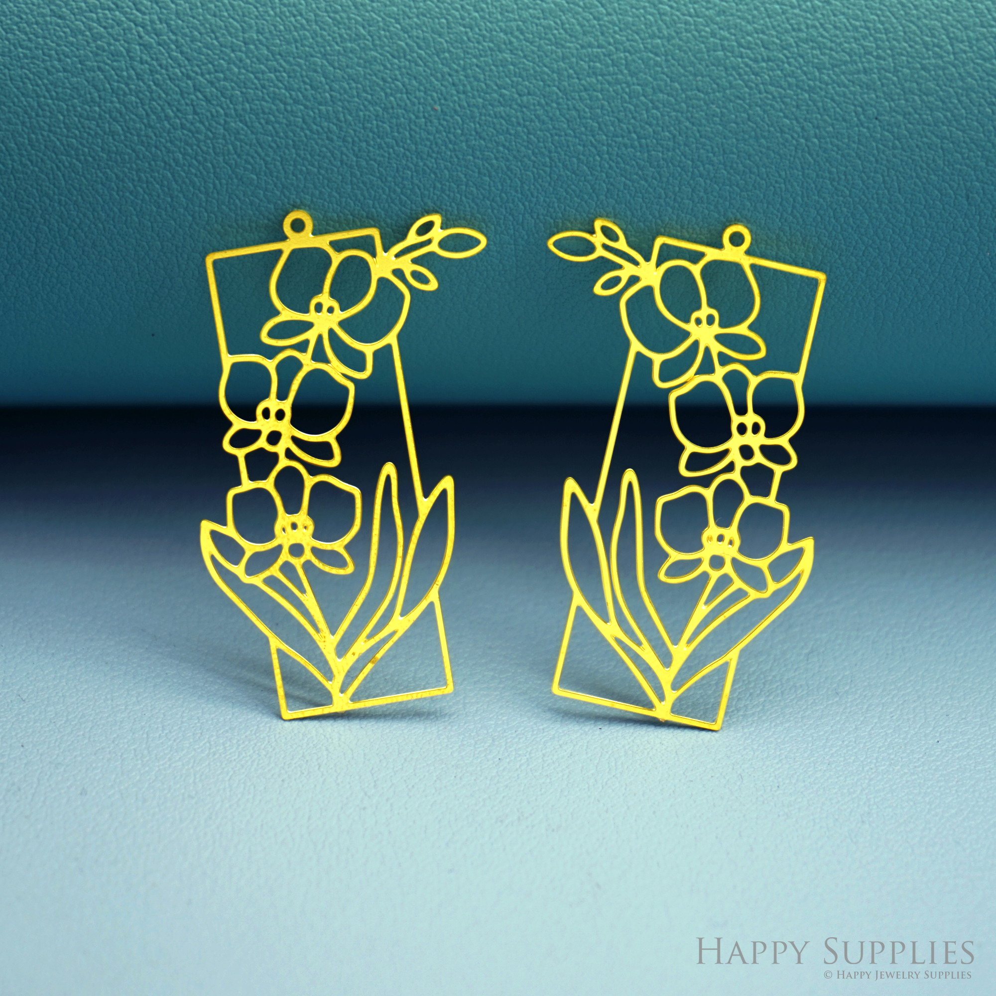 2pcs Stainless Steel Jewelry Charms, Raw Brass Charms, Violet Flowers Charms, Earrings Findings, Stainless Steel Silver Jewelry Pendants, Brass Jewelry Findings, Stainless Steel Pendants Jewelry Wholesale (D2964)