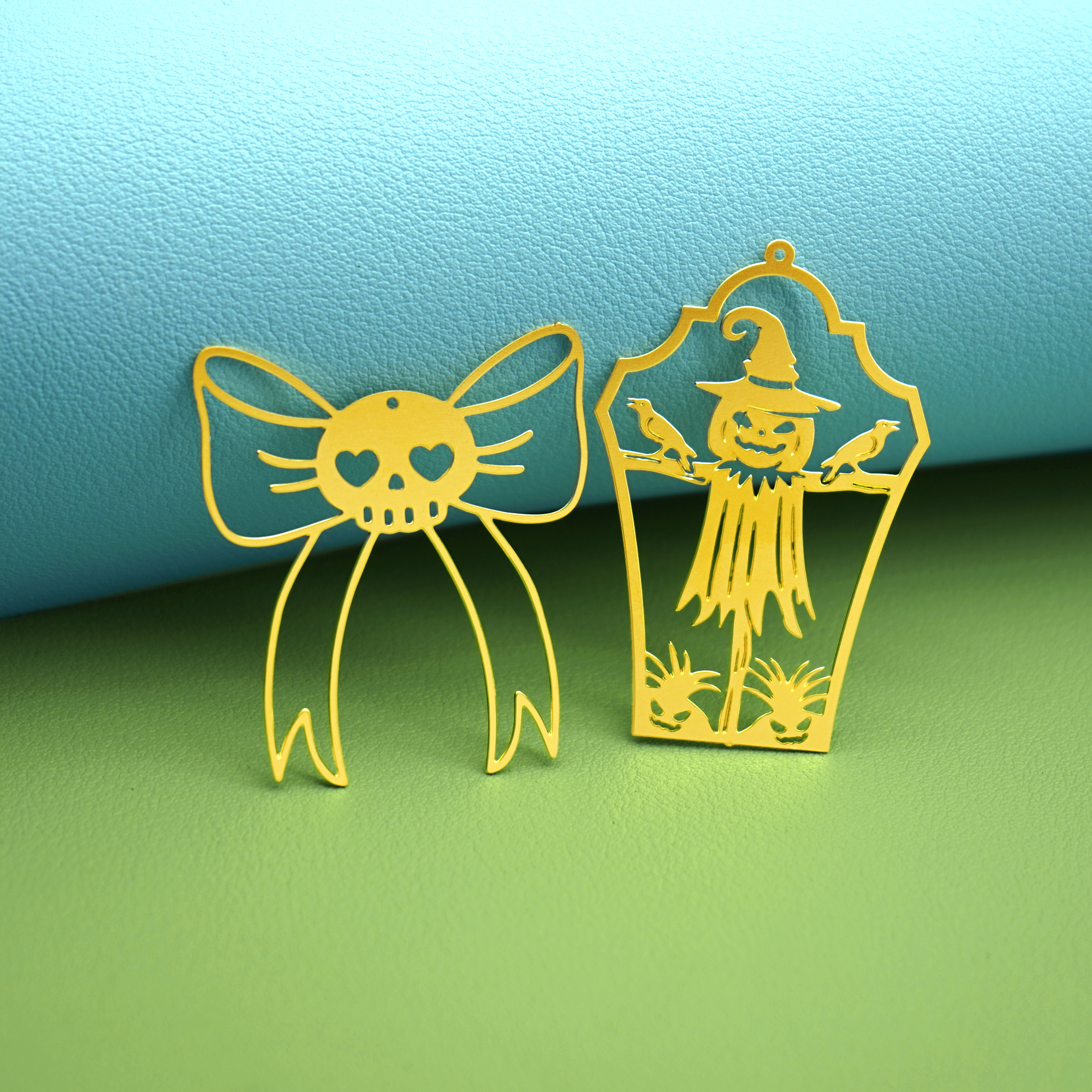 2pcs Stainless Steel Jewelry Charms, Raw Brass Charms, Ghost Halloween Scarecrow Charms, Earrings Findings, Stainless Steel Silver Jewelry Pendants, Brass Jewelry Findings, Stainless Steel Pendants Jewelry Wholesale (D2985)