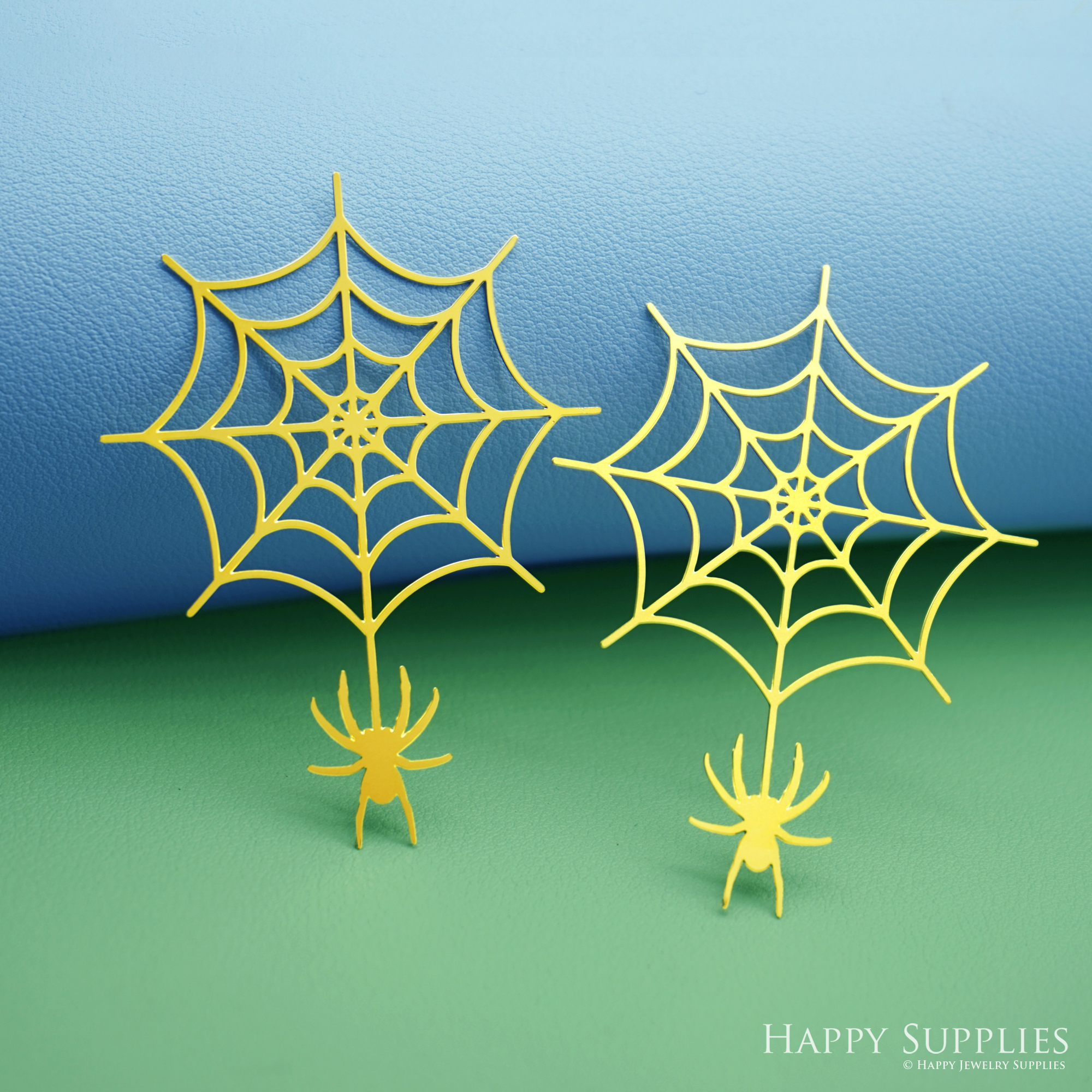2pcs Big Stainless Steel Jewelry Charms, Raw Brass Charms, Halloween Spider Charms, Earrings Findings, Stainless Steel Silver Jewelry Pendants, Brass Jewelry Findings, Stainless Steel Pendants Jewelry Wholesale (D2981)