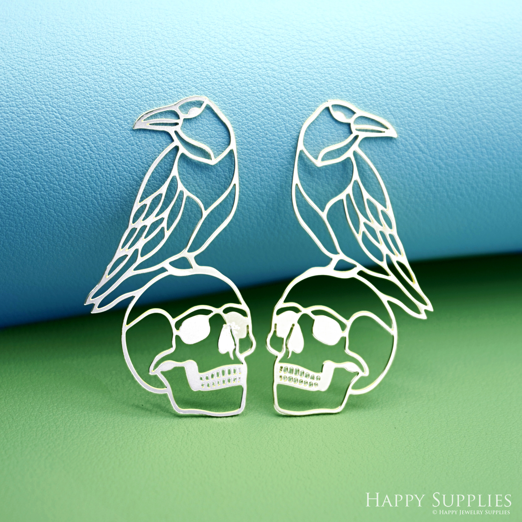 2pcs Big Stainless Steel Jewelry Charms, Raw Brass Charms, Halloween Skull Charms, Earrings Findings, Stainless Steel Silver Jewelry Pendants, Brass Jewelry Findings, Stainless Steel Pendants Jewelry Wholesale (D2986)