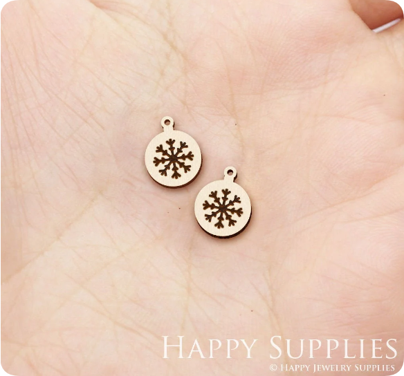 4pcs Handmade Jewelry Making Supplies Wooden Charm, DIY Necklace Earrings Brooch, Laser Cut Snowflake Wooden Charms, Mini Wooden Earrings, Mini Wooden Charms (SWN314)