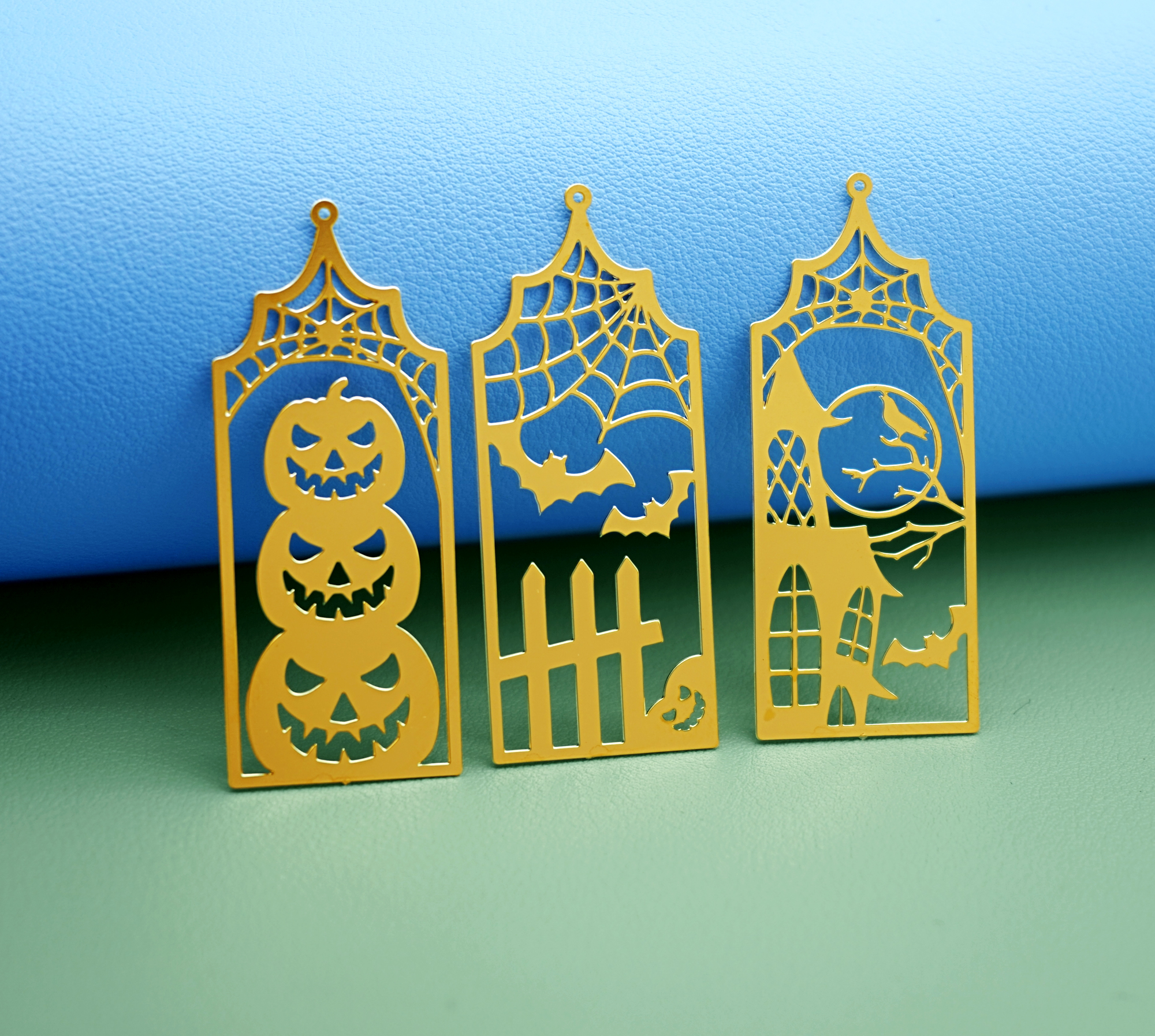 2pcs Stainless Steel Jewelry Charms, Raw Brass Charms, Pumpkins, Bats, Halloween Charms, Earrings Findings, Stainless Steel Silver Jewelry Pendants, Brass Jewelry Findings, Stainless Steel Pendants Jewelry Wholesale (D3006)