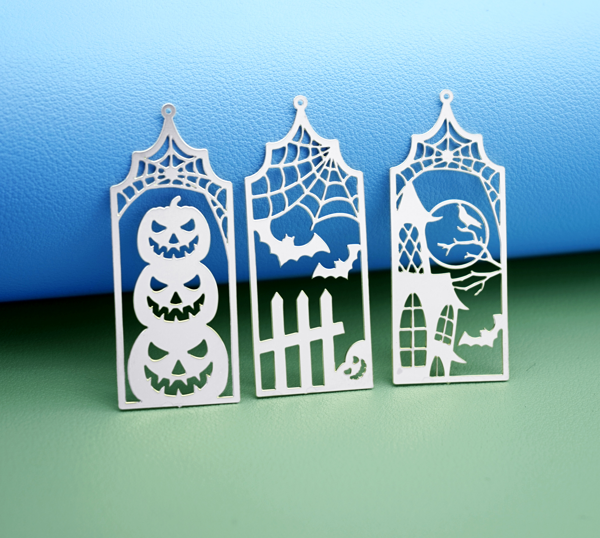 2pcs Stainless Steel Jewelry Charms, Raw Brass Charms, Pumpkins, Bats, Halloween Charms, Earrings Findings, Stainless Steel Silver Jewelry Pendants, Brass Jewelry Findings, Stainless Steel Pendants Jewelry Wholesale (D3006)