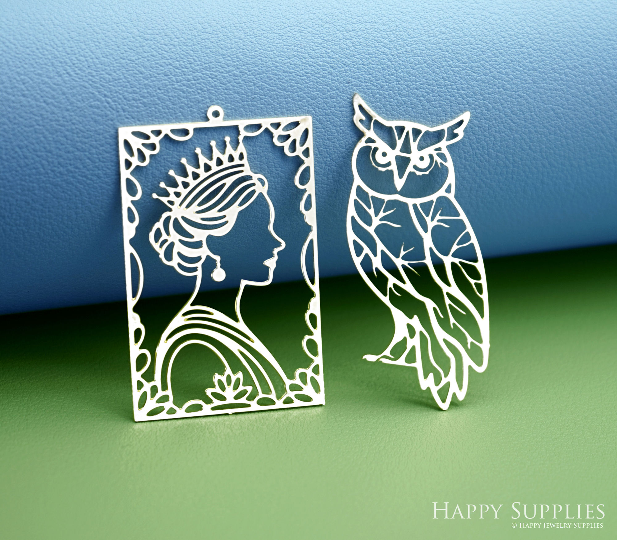 2pcs Stainless Steel Jewelry Charms, Raw Brass Charms, Owl Charms, Earrings Findings, Stainless Steel Silver Jewelry Pendants, Brass Jewelry Findings, Stainless Steel Pendants Jewelry Wholesale (D3002)