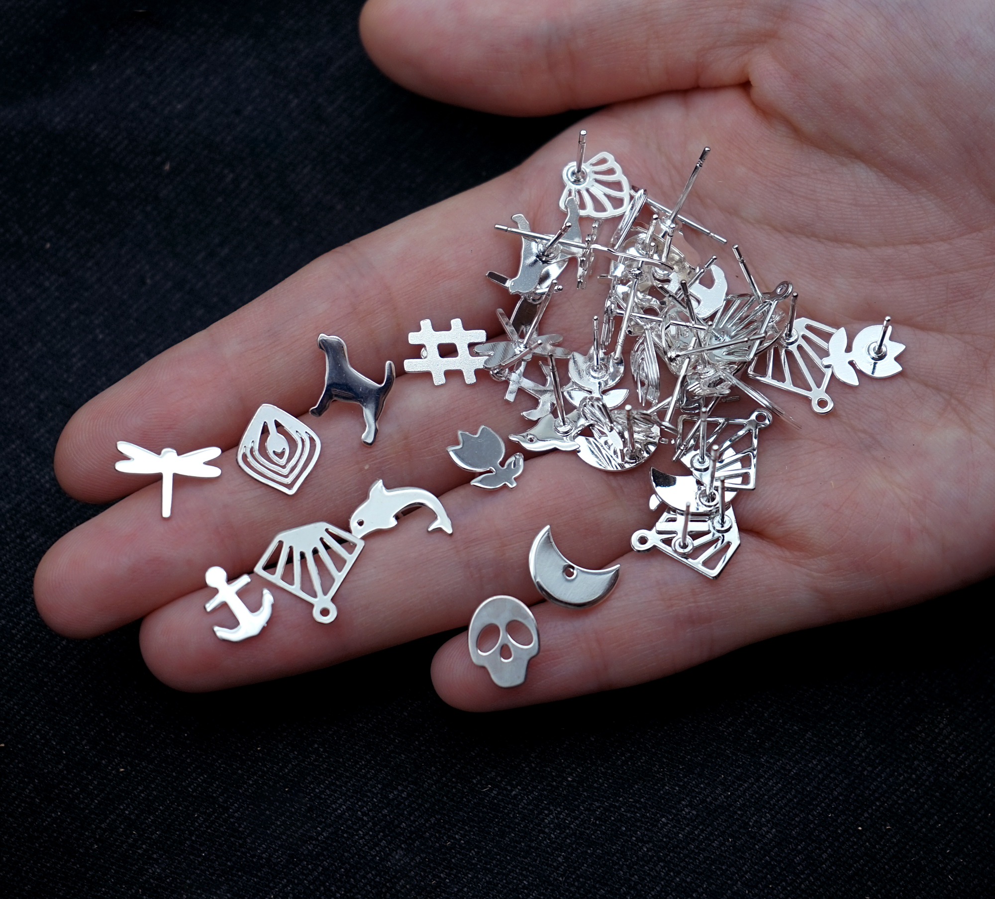 Clearance Sale Good Quality Send Randomly Raw Brass Charm / Pendant,Stainless Steel Charms / Pendant, Gold plated Charms, Silver plated Charms/ stud Earring,Brass Connector,Making Jewelry Supplies