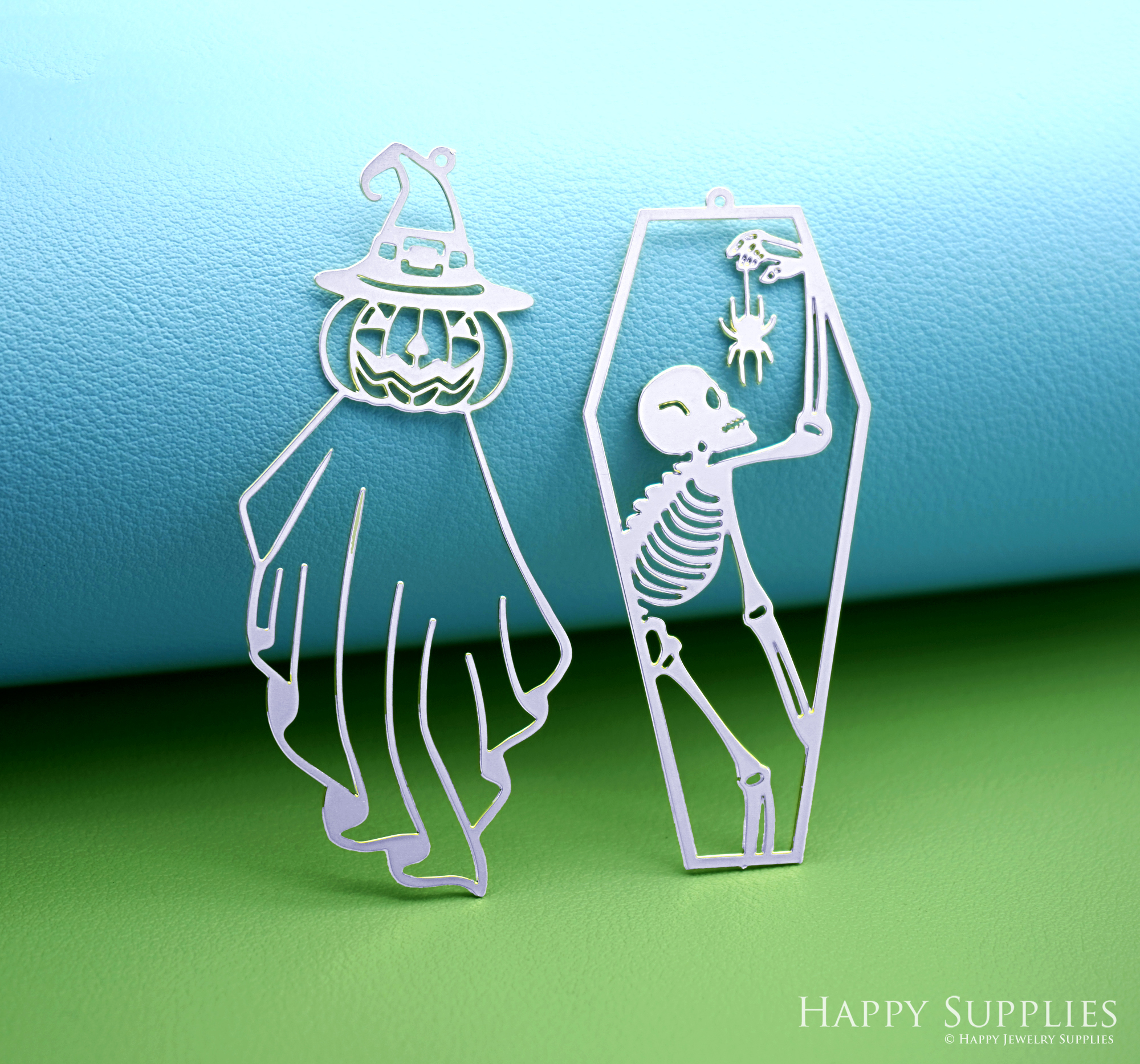 2pcs Stainless Steel Jewelry Charms, Raw Brass Charms, Ghost Halloween Charms, Earrings Findings, Stainless Steel Silver Jewelry Pendants, Brass Jewelry Findings, Stainless Steel Pendants Jewelry Wholesale (D3009)