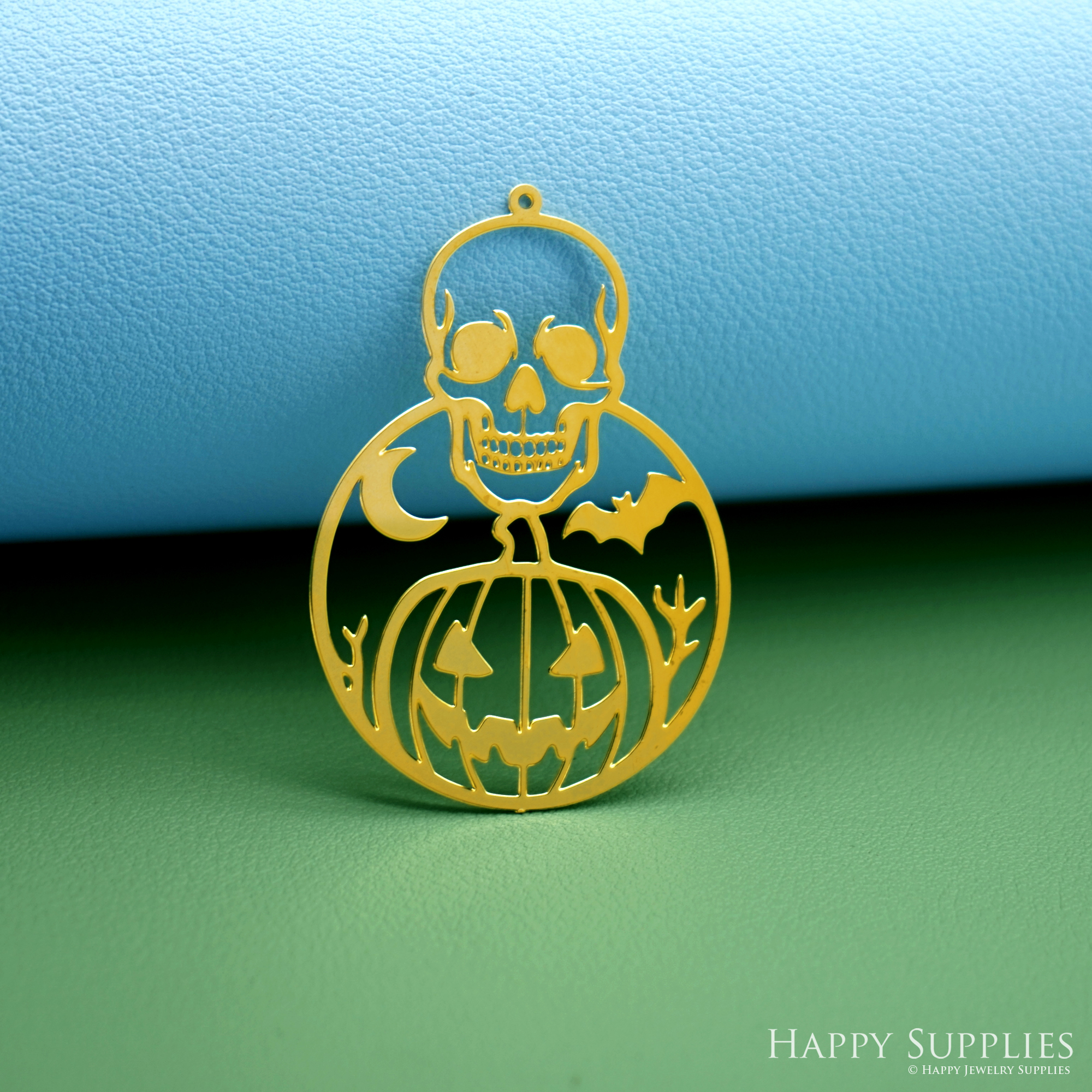 2pcs Stainless Steel Jewelry Charms, Raw Brass Charms, Halloween Skull Charms, Earrings Findings, Stainless Steel Silver Jewelry Pendants, Brass Jewelry Findings, Stainless Steel Pendants Jewelry Wholesale (D3011)