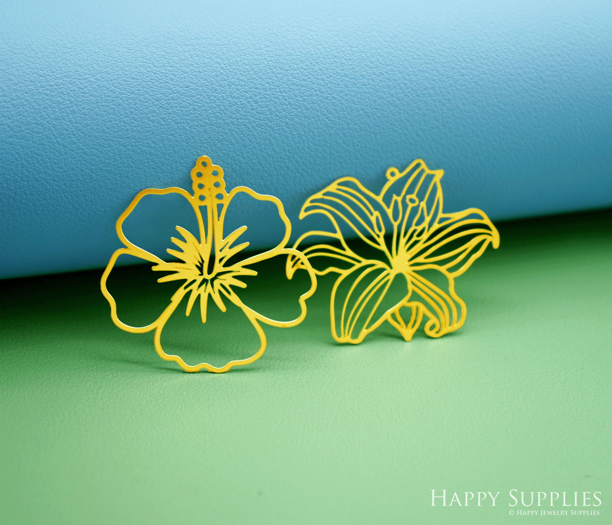 2pcs Stainless Steel Jewelry Charms, Raw Brass Charms, Flower Charms, Earrings Findings, Stainless Steel Silver Jewelry Pendants, Brass Jewelry Findings, Stainless Steel Pendants Jewelry Wholesale (D3010)
