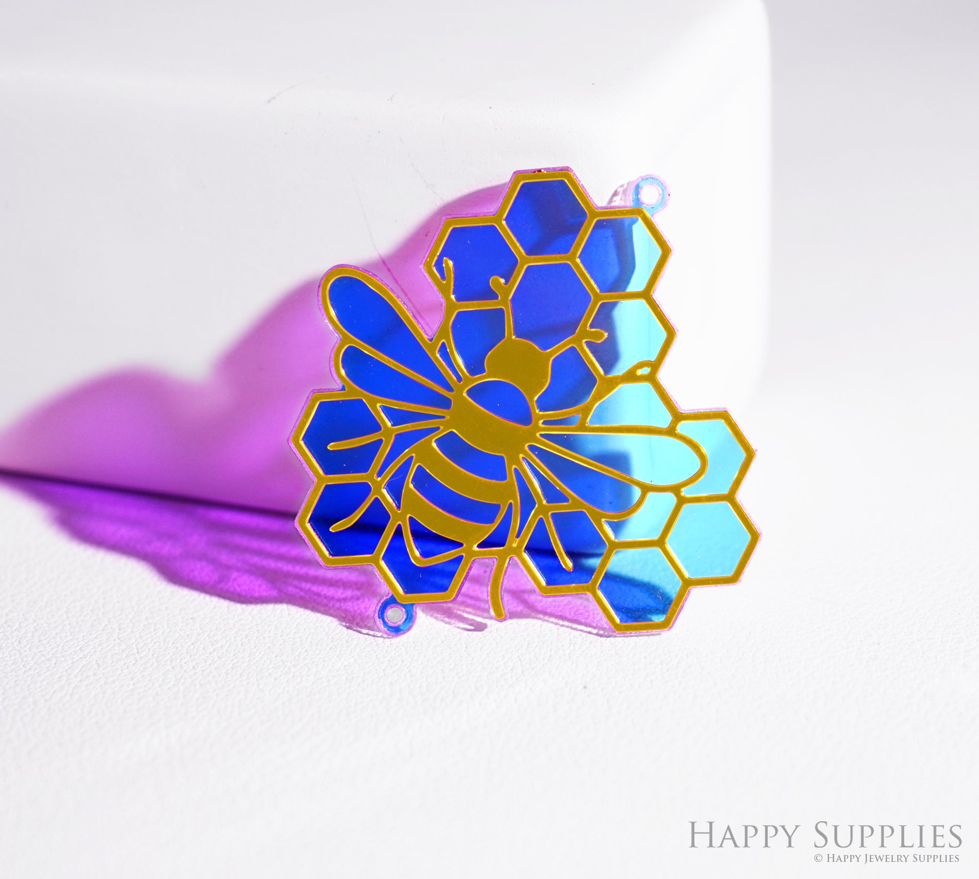 2pcs Rainbow Bee Charm, Brass Prism Charm, Iridescent Bee Pendant, Honeycombs Connector, DIY Jewelry Making Supplie, Bee Sun Catcher(Q087)