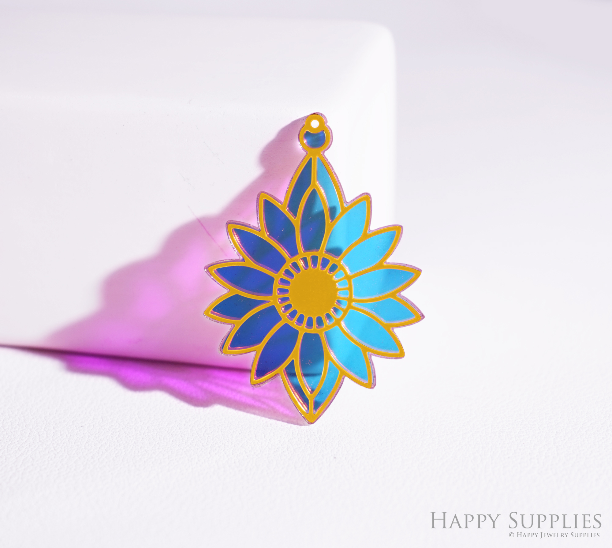 2pcs Rainbow Flower Charm, Brass Prism Charm,Iridescent Flower Pendant, Flower Connector, DIY Jewelry Making Supplie, Flower Sun Catcher(Q085)